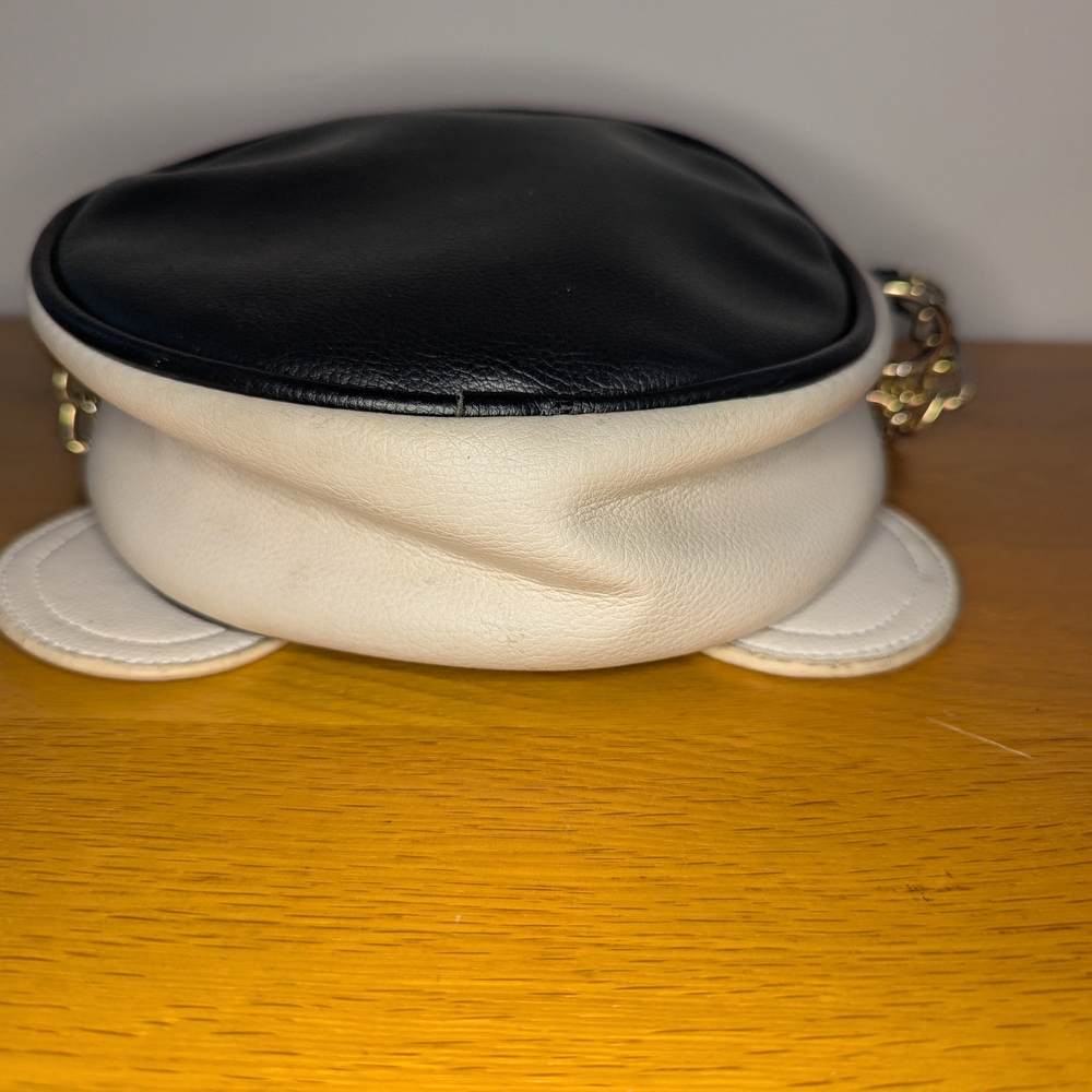 ‼️PRICE DROP‼️▪️Betsy Johnson ▪ "What's The Buzz" Bee Crossbody - Black & White - Picture 8 of 11